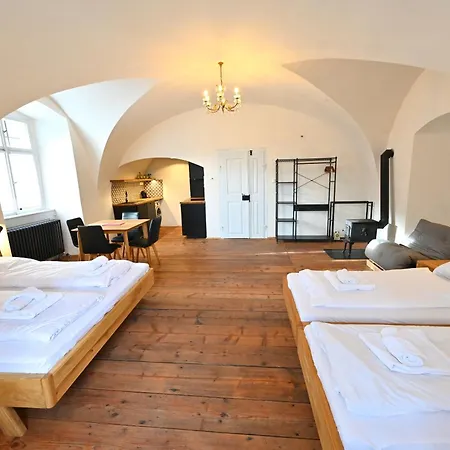 Zámecká Lesovna Apartmán *